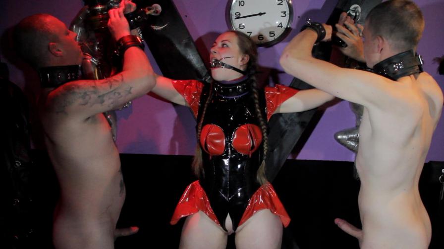 Kinky Gwen Is Een Groepssletje