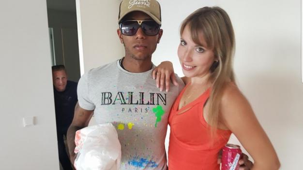 Daphne En De Surinaamse Broodjes Bezorger